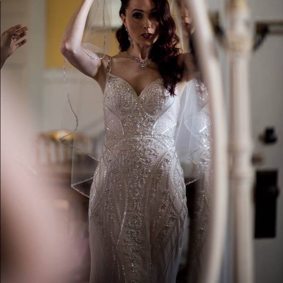 Stunning Hand Beaded Art Deco Wedding Dress (894) - Picture 7 of 16